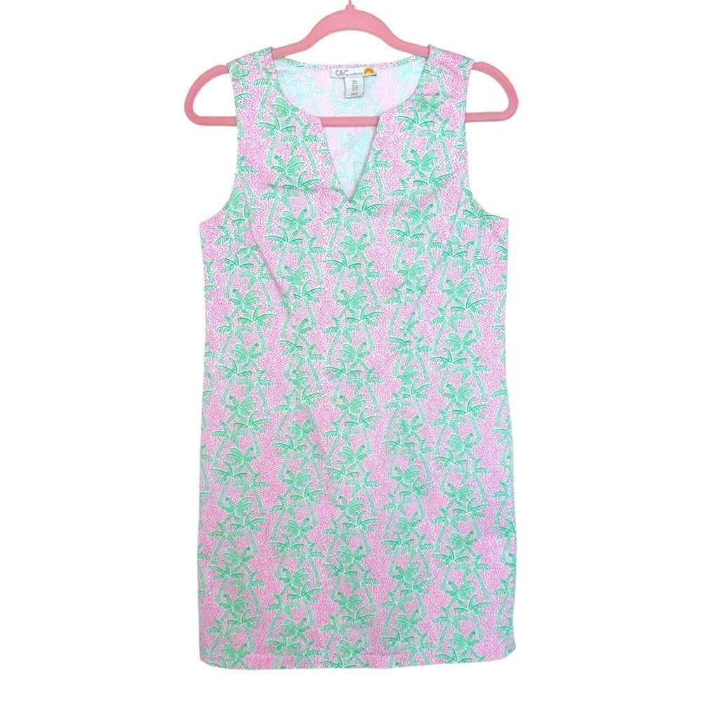 C&C California Pink Green Palm Tree Print Sleeveless Shift Dress V-Neck